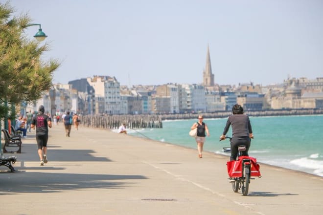 3-hour guided bike ride in Saint-Malo, discovering the coastline and the city's highlights (easy level) photo 4