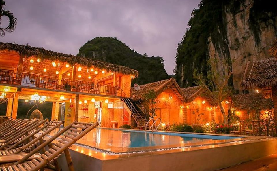 Ninh Binh 2-Day Nature Tour: Hoa Lu, Mua Cave, and Tam Coc