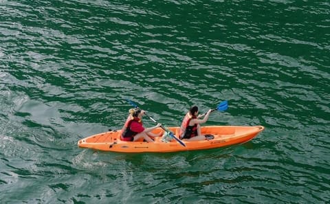 3-hour admiring the sunset on Lan Ha Bay: Kayaking, Swimming