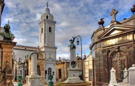 Walking Tour of the Recoleta Neighborhood in Buenos Aires