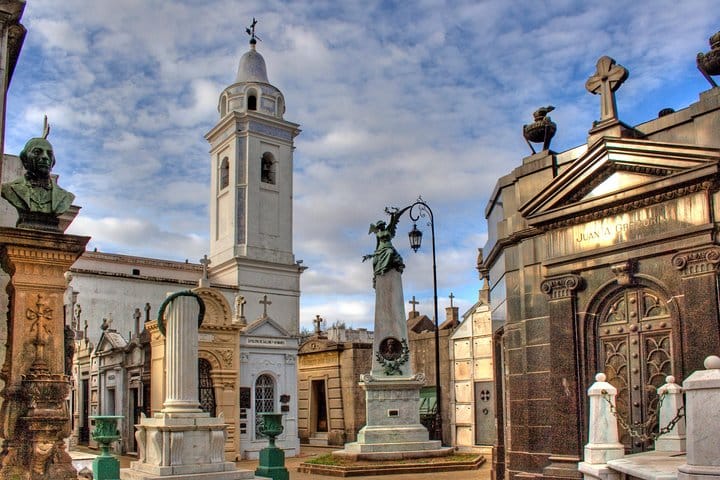 Walking Tour of the Recoleta Neighborhood in Buenos Aires 2