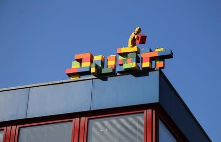 Private Guided Walking Tour of Hamburg's Key Landmarks