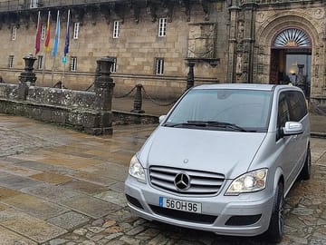 Private Day Trip to Santiago de Compostela from Porto