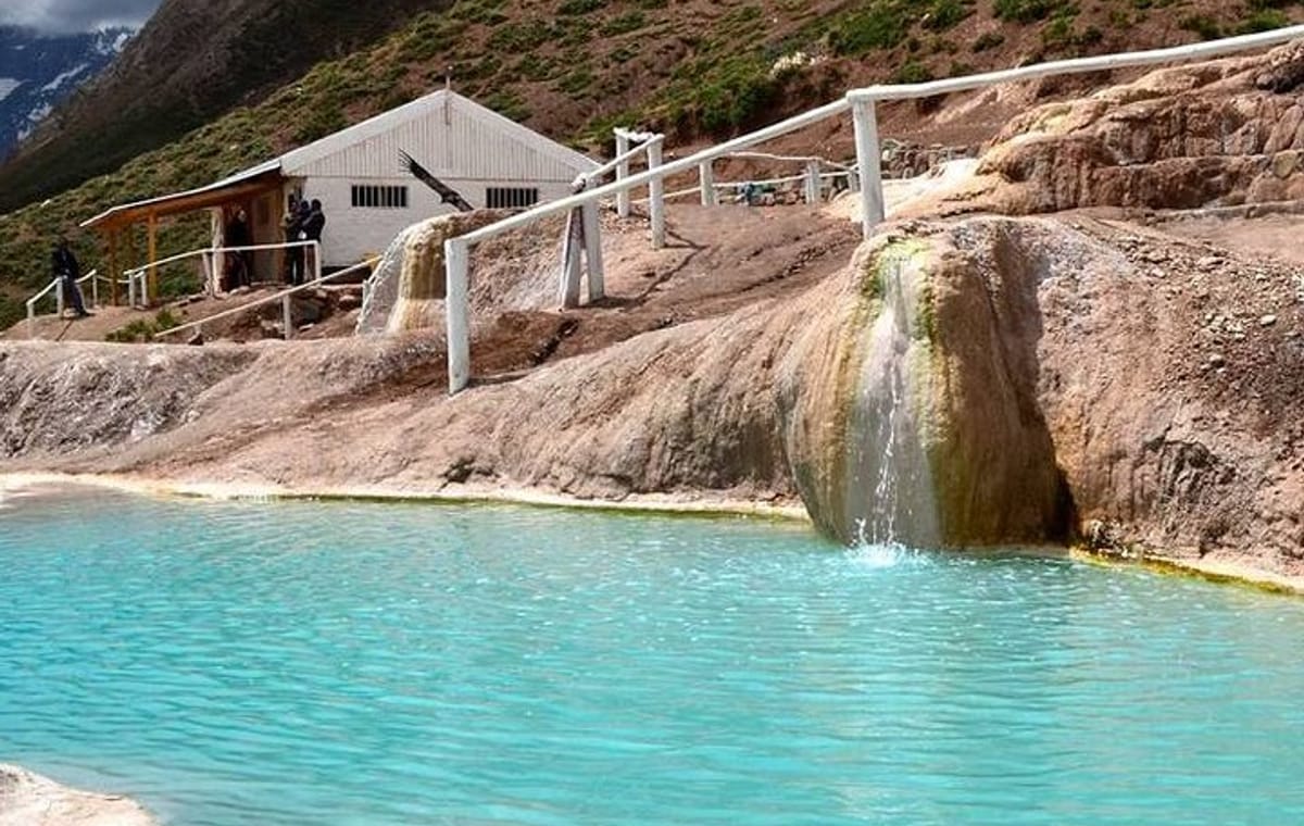 Private Full Day Tour to Colina Hot Springs in Cajón del Maipo