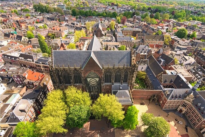 Utrecht Monster Mystery: Exploration Game and Tour 10
