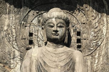 Luoyang day tour of Longmen Grottoes and White Horse Temple