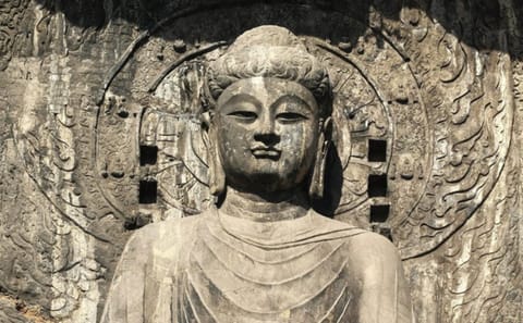 Luoyang day tour of Longmen Grottoes and White Horse Temple