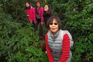Nagarkot Hike and Bhaktapur Cultural Tour with Overnight Stay