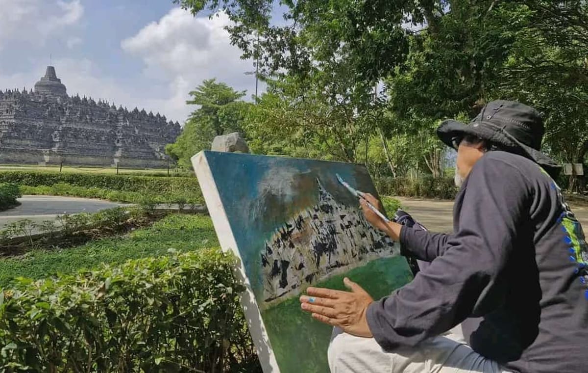 Borobudur Art Painting Experience with a Local Artist