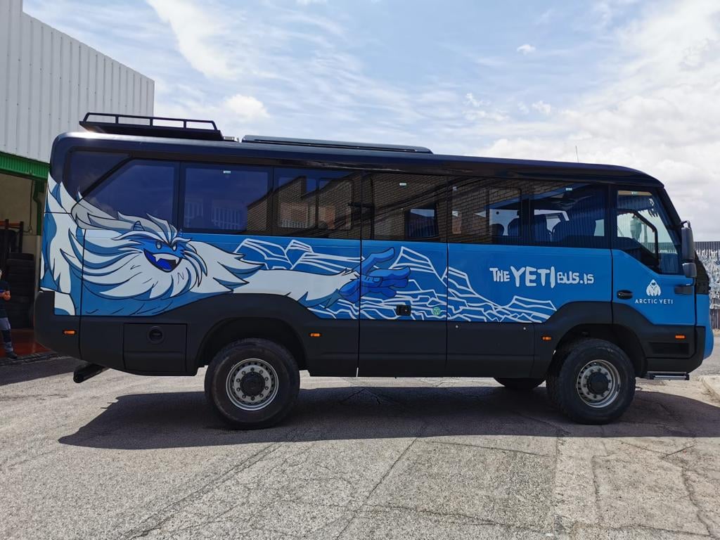 Bus transfer to Landmannalaugar, by Nordur Travel Services