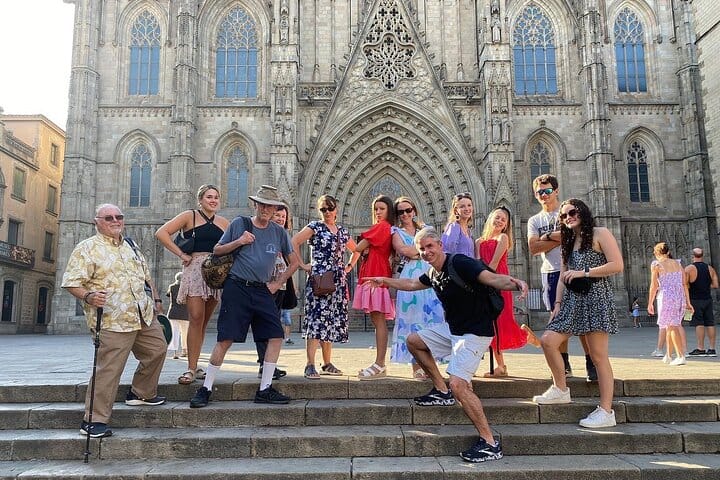 Barcelona Tour with Licensed Guide: Sagrada Familia, Park Güell and La Pedrera 6