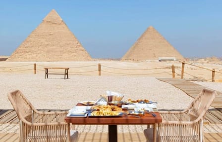 Luxury Giza Pyramids Tour with Breakfast and Camel Ride