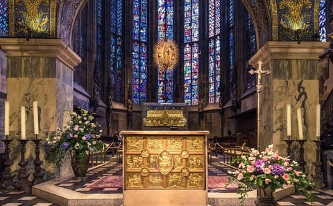 Guided Tour of Aachen's Historic Old Town Landmarks