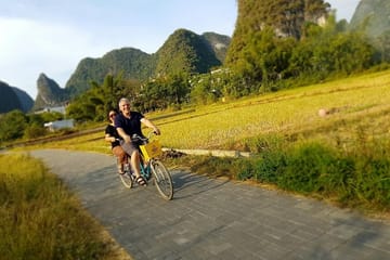 Xingping and Yangshuo Countryside Day Tour with Cycling