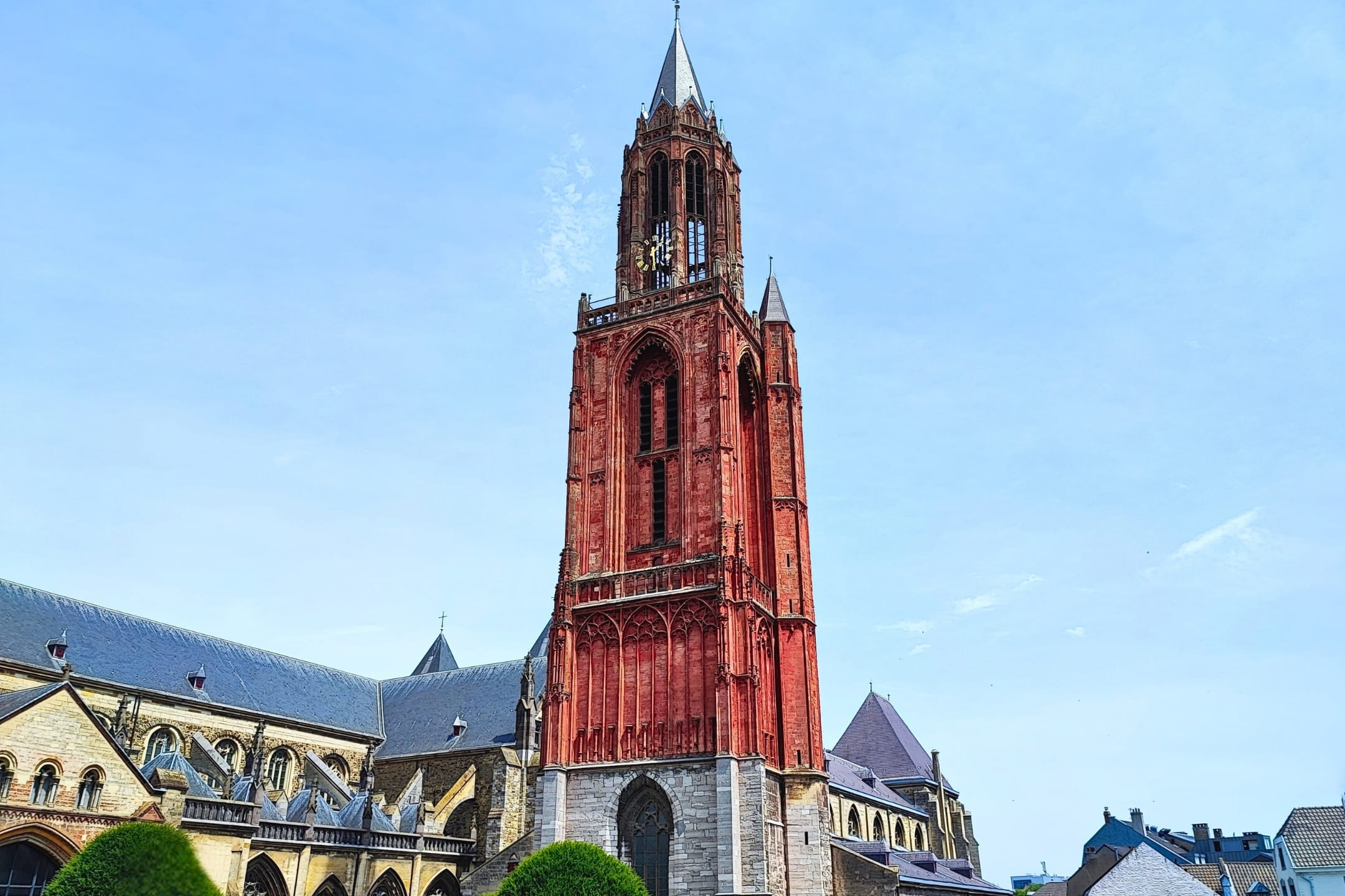 Sint Servaas Basilica Maastricht featured in City Detective game