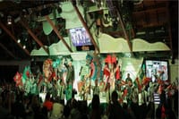 Foz: Private Guide & Transfer to Shared Dinner Show Experience 1