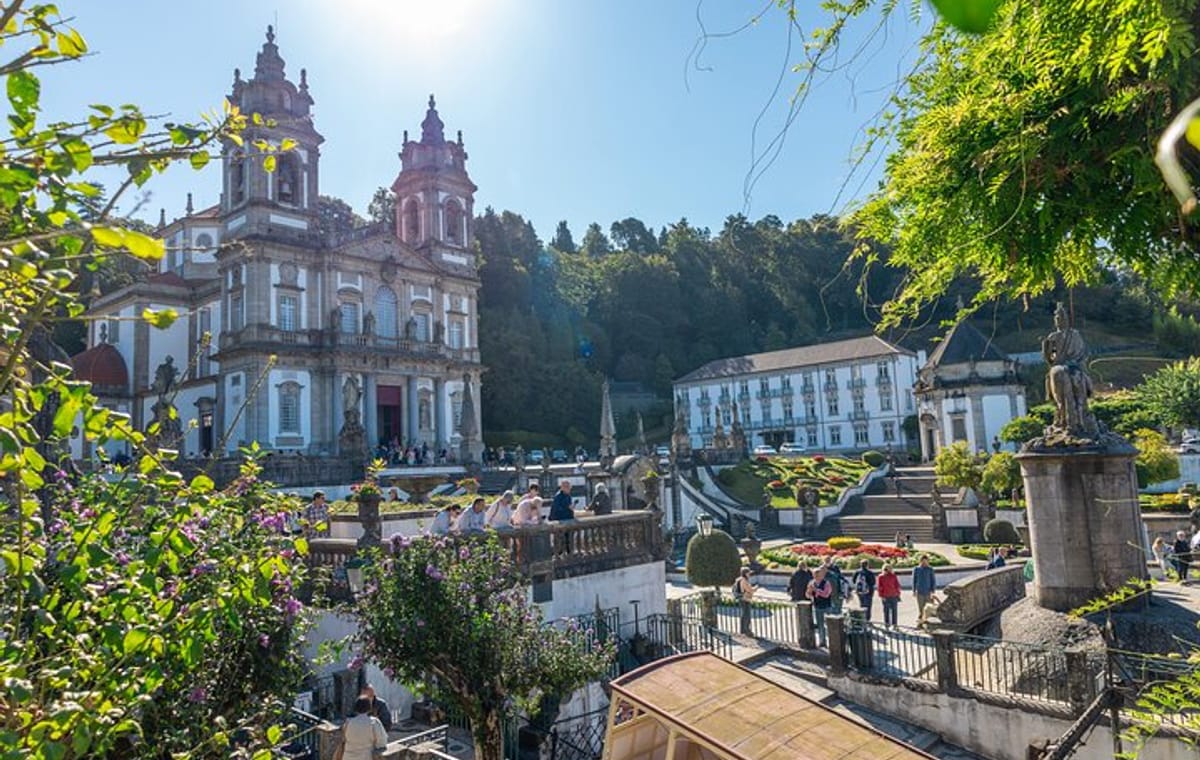 Small Group Braga and Guimarães Tour with Hotel Pick-up