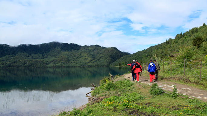 19 Days Mera Peak Climbing & Expedition – One Life-Changing Himalayan Adventure