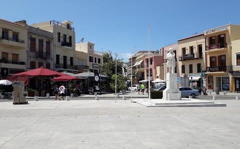 Private Cultural Tour of Rethymno Town and St. Irini Monastery