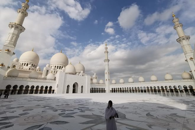 From Dubai : Abu Dhabi City Tour Including Le Louvre Museum Ticket photo 3