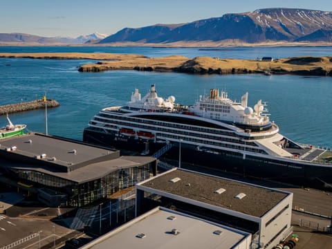 Private Transfer within Reykjavik City, photo 2