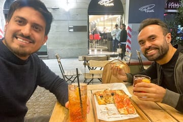 Milan Food Tasting Tour in Hidden Gems for Small Groups”