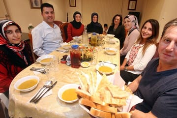 Istanbul Cultural Walking Tour with Family Dinner Experience