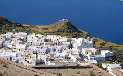 Day Trip to Milos Island from Chania, Greece