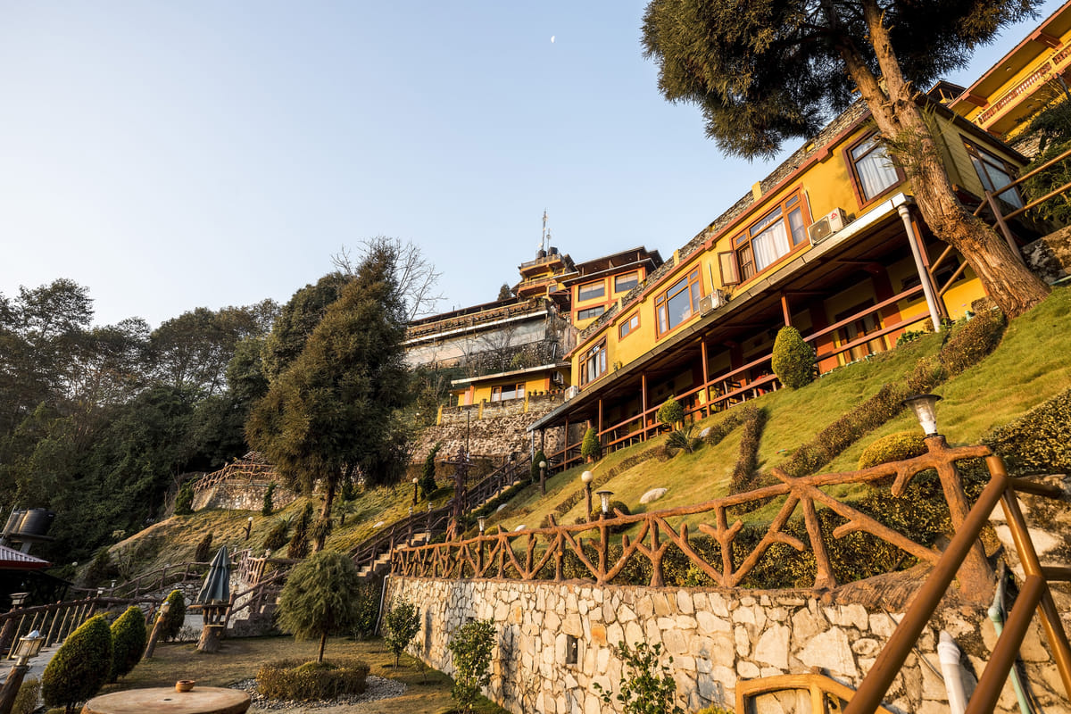 19 Days Mera Peak Climbing & Expedition – One Life-Changing Himalayan Adventure