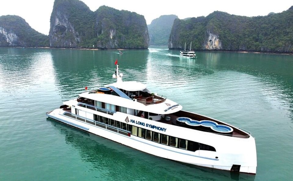 Luxury Day Tour of Halong Bay with Cruise and Activities