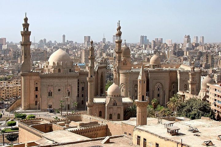 Private Cairo Tour: Pyramids, Sphinx, Coptic & Islamic Highlights