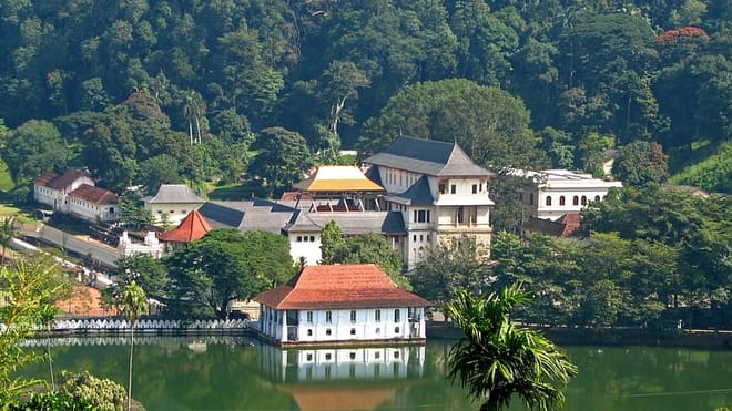 One Day Experience in Kandy (German & English) 3