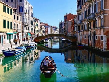Venice Morning Walking Tour with Canal Cruise Experience