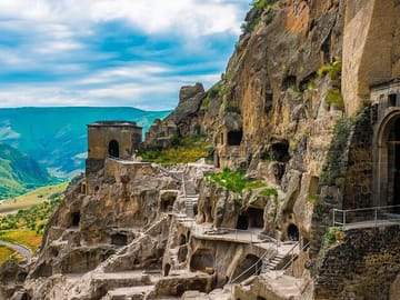 From Tbilisi: Vardzia, Rabati Castle & Borjomi Tour with Guide