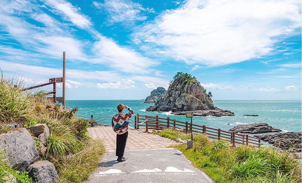 Oryukdo Skywalk area photo location visited by BTS Jimin.