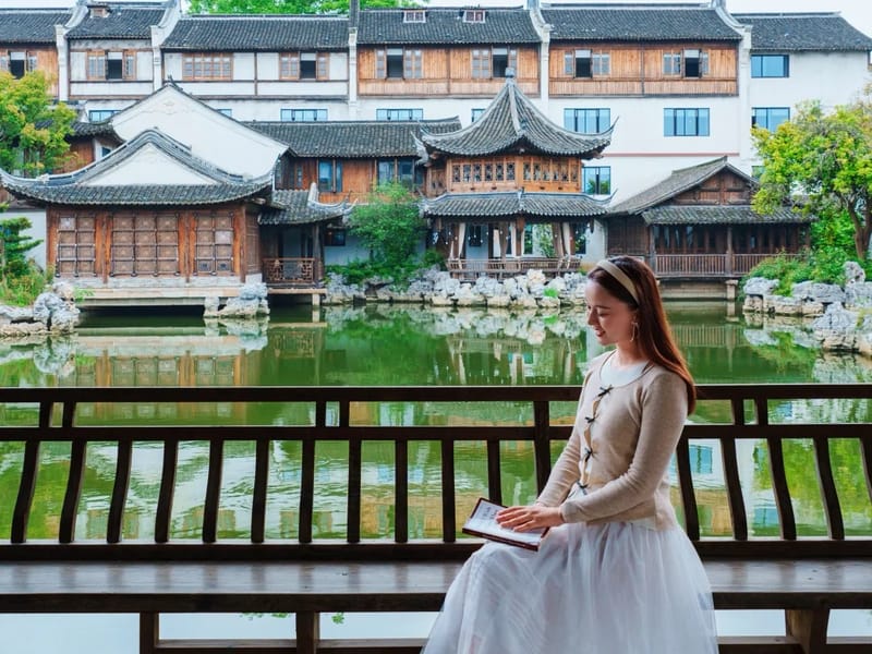 Shanghai: Yanguan Ancient Town & Blueberry Picking Day Trip