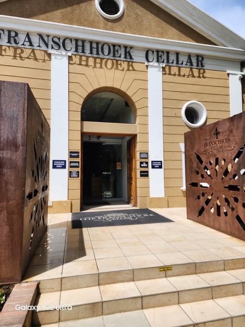 CAPE TOWN  :FULL-DAY  WINE  TASTING TOUR WITH  WINE  TRAM - Photo 9