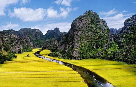 Ninh Binh – Bai Dinh – Trang An full day trip from Hanoi with luxury transfers
