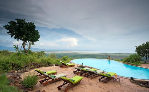 12-Day Romantic Tanzania Private Safari & Zanzibar Beach Honeymoon
