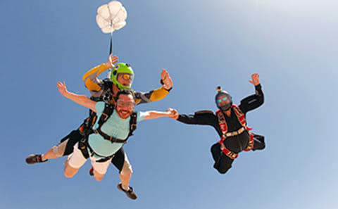 Tandem Skydive Experience Over Dubai's Iconic Skyline
