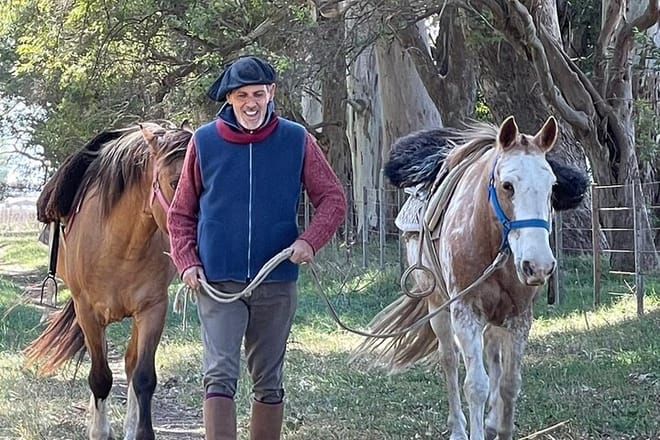 Horseback Riding Experience in Carlos Keen photo 2