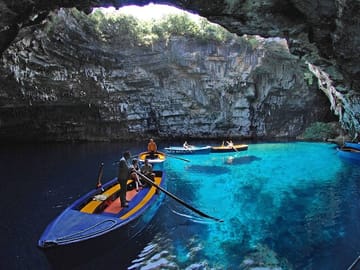 Melissani Lake and Myrtos Beach Tour from Argostolion