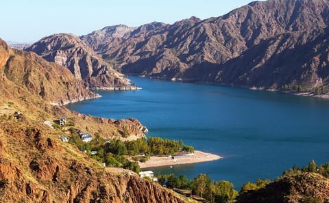 4-Day Adventure Tour of Mendoza and the Andes Mountains