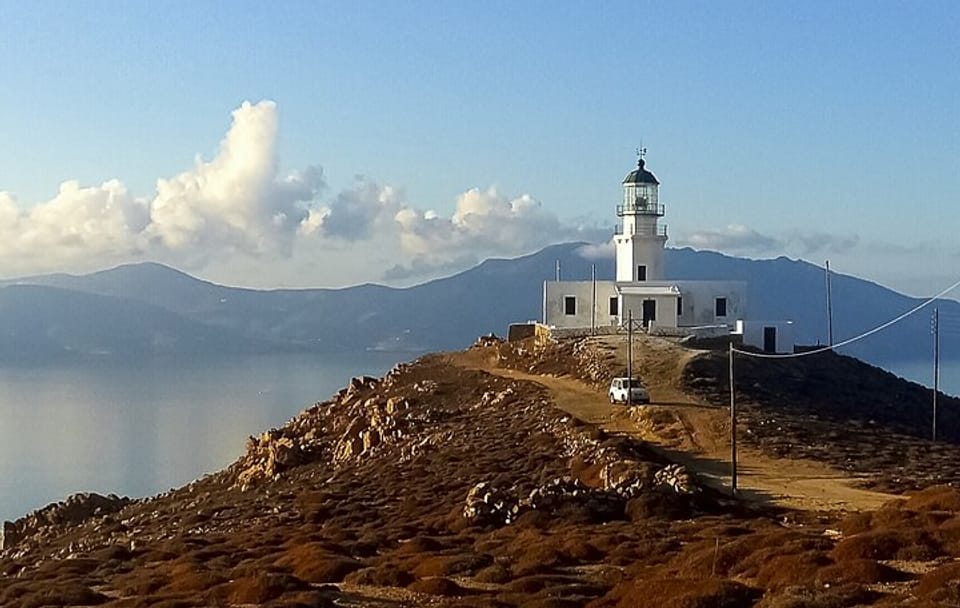Mykonos Highlights Van Tour with Traditional Greek Meal