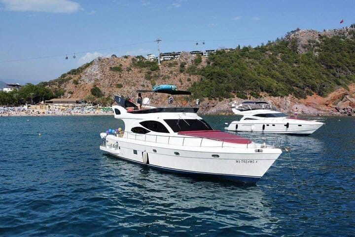 All-inclusive Private Luxury Yatch Tour in Alanya.