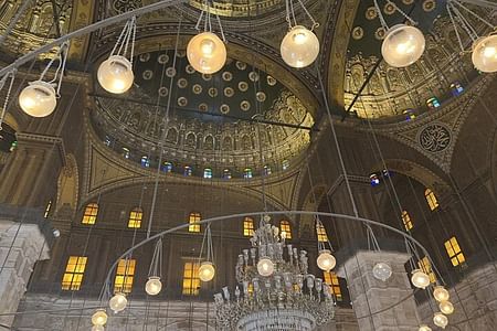 Private Islamic Cairo Tour: Explore Iconic Mosques and Rich Heritage