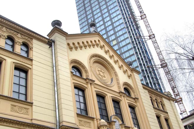 Warsaw Jewish Ghetto – Private Tour by Retro Minibus with Hotel Pickup photo 6