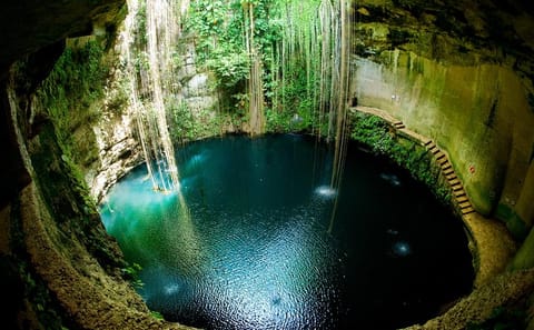 Private Tour to Chichen Itza and Valladolid with Cenote Ik Kil and Lunch