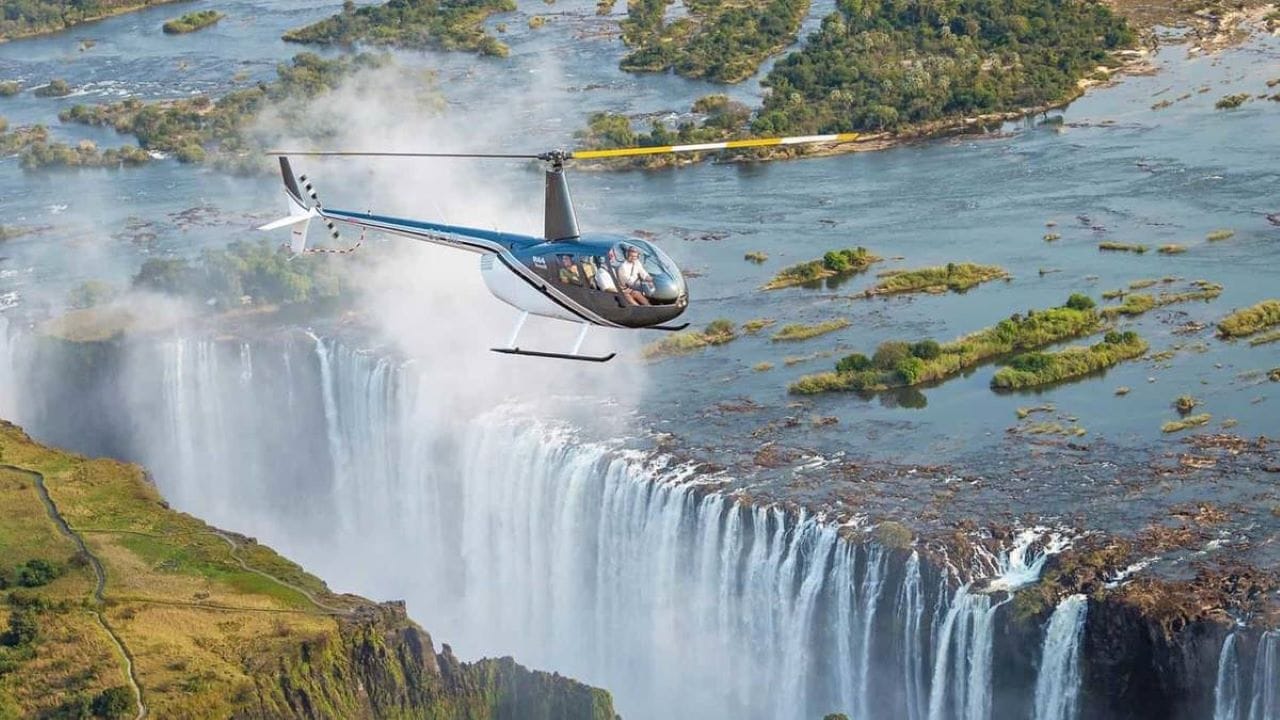 Victoria Falls: Helicopter Flight (25 Minutes Flight) 7