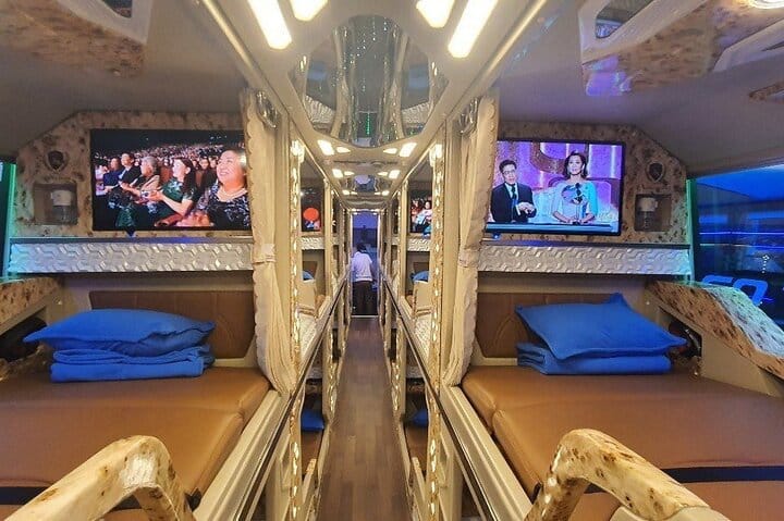 Sapa 2 Day 1 Night Trekking Tour (Cabin Bus + Homestay Overnight)